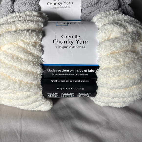 Mainstays Chenille Chunky set. - Picture 6 of 11